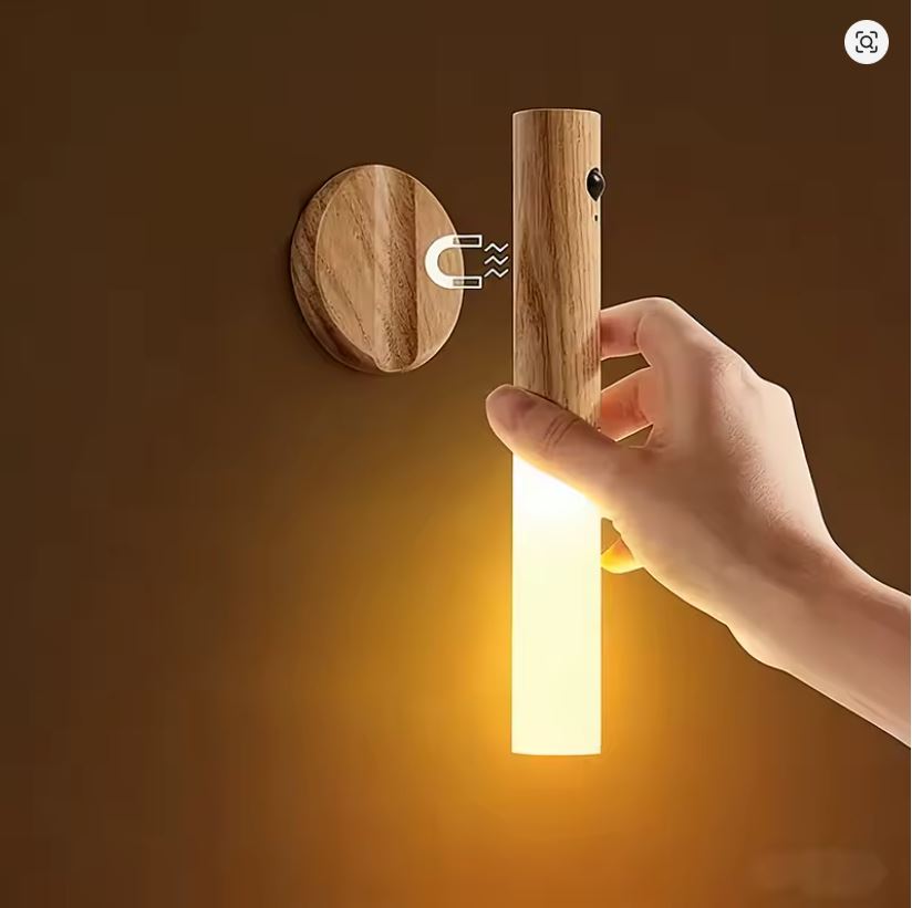 Lampe Murale LED avec Détecteur de Mouvement – Design Bois Moderne